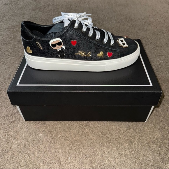 NIB - Karl Lagerfeld Paris Cate Pins Lace Up Platform Sneakers - Picture 2 of 8